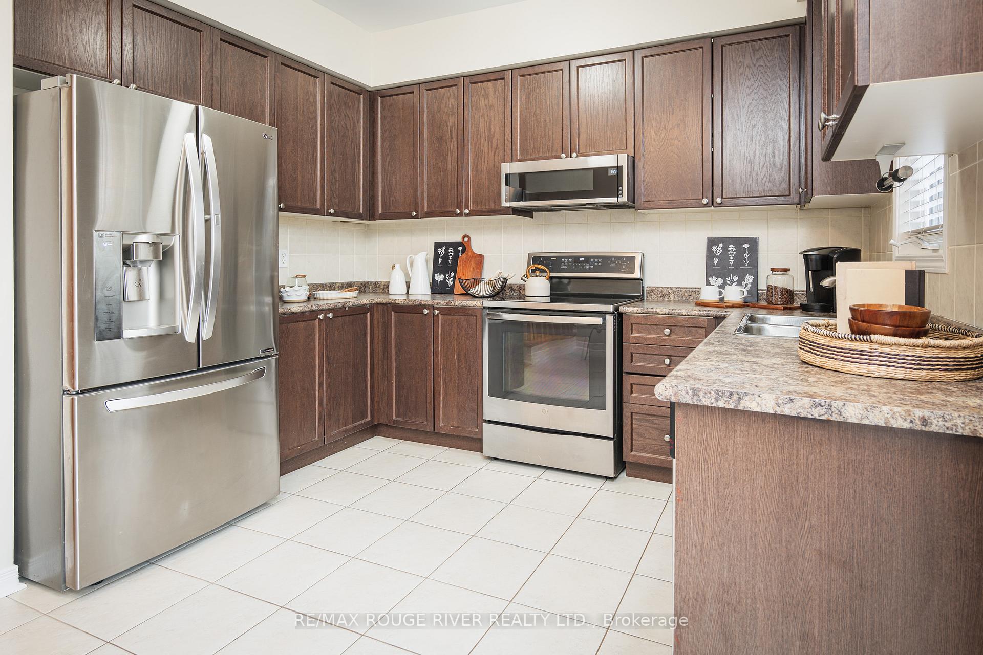 Photo 16 of Unit 16, 530 Kingston Road, Pickering, Woodlands — HOMEH