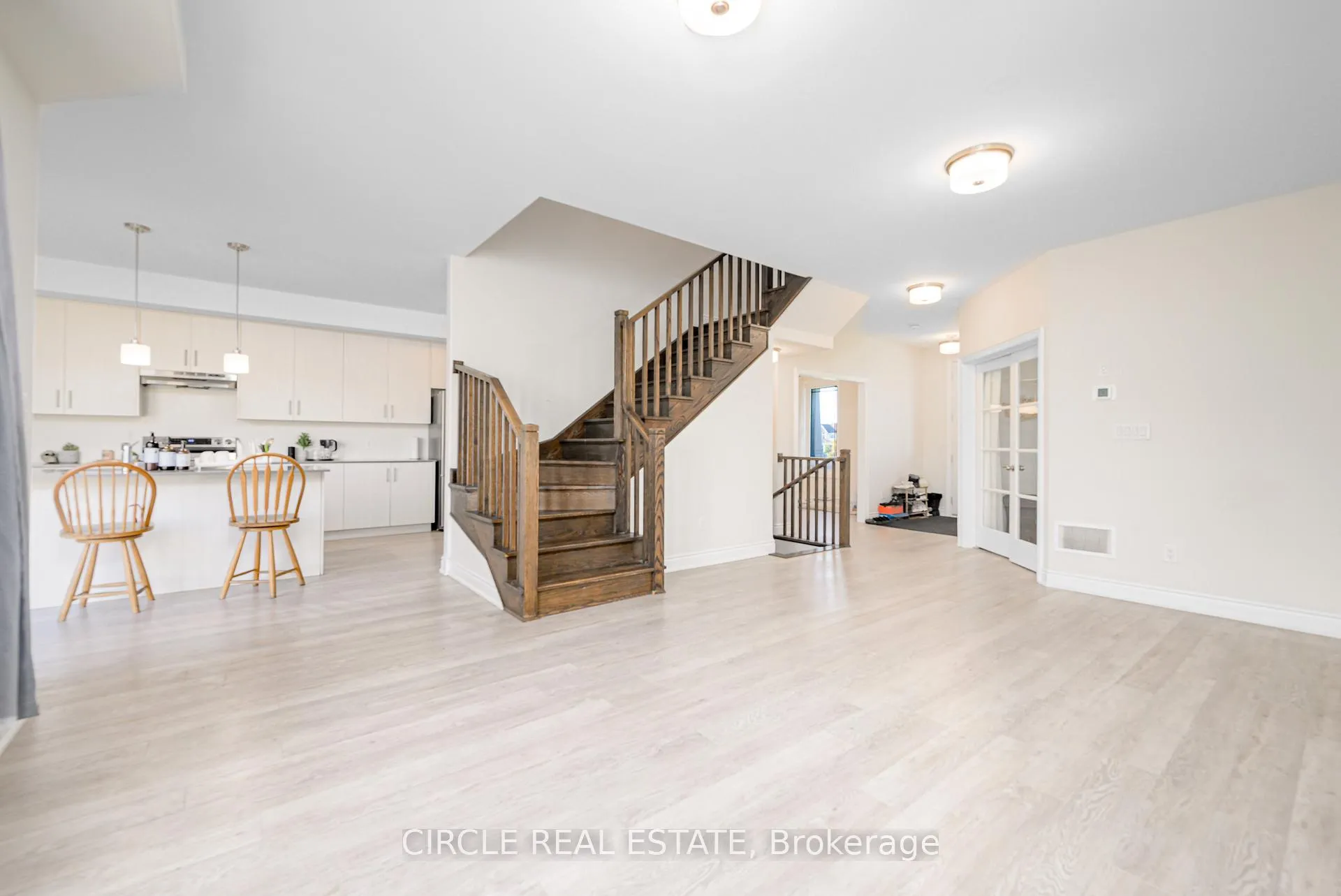 Photo 15 of 720 Whetstone Lane, Peterborough, Northcrest Ward 5 — HOMEH