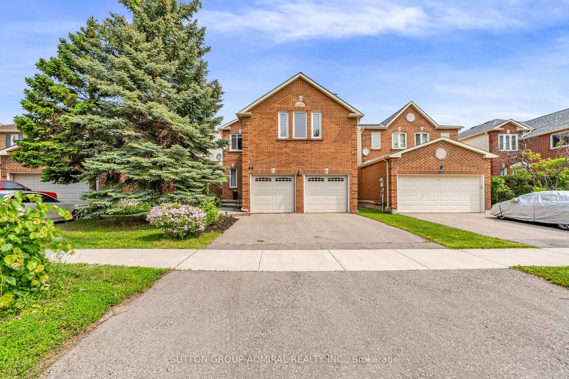Front of 44 Brownridge Drive