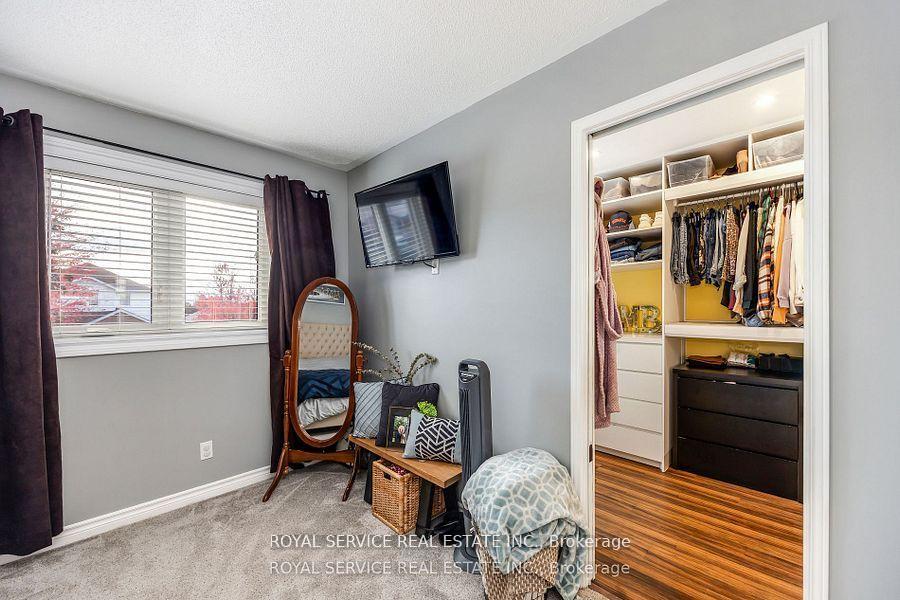 Photo 36 of 446 Abound Crescent, Peterborough, Ashburnham Ward 4 — HOMEH
