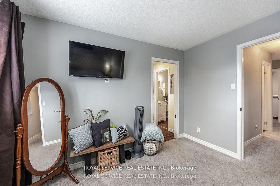 Photo 37 of 446 Abound Crescent, Peterborough, Ashburnham Ward 4 — HOMEH