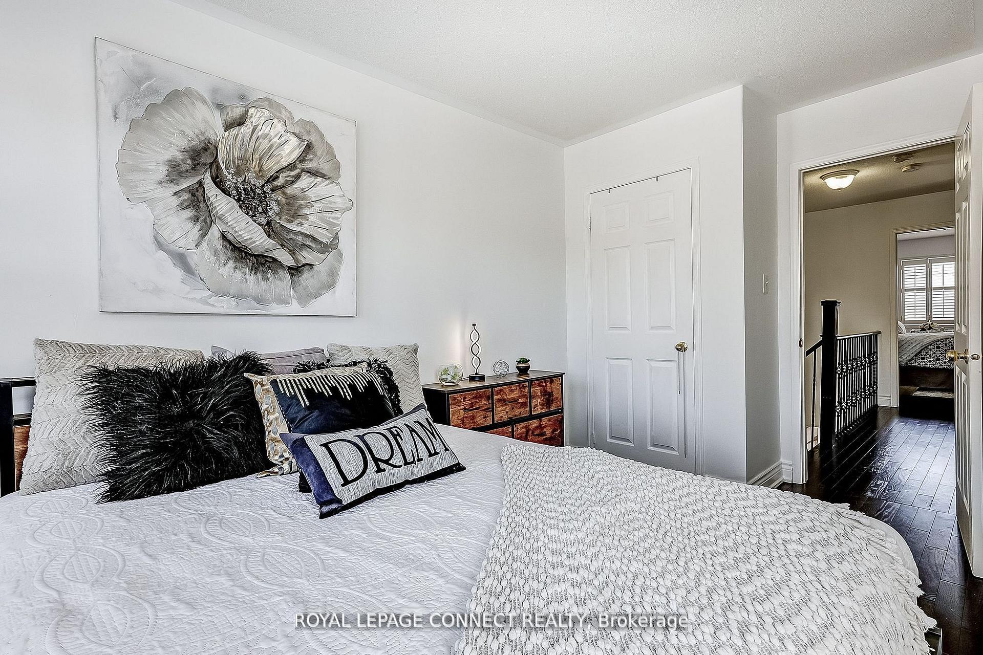 Photo 19 of 12 Aldonschool Court, Ajax, South East — HOMEH