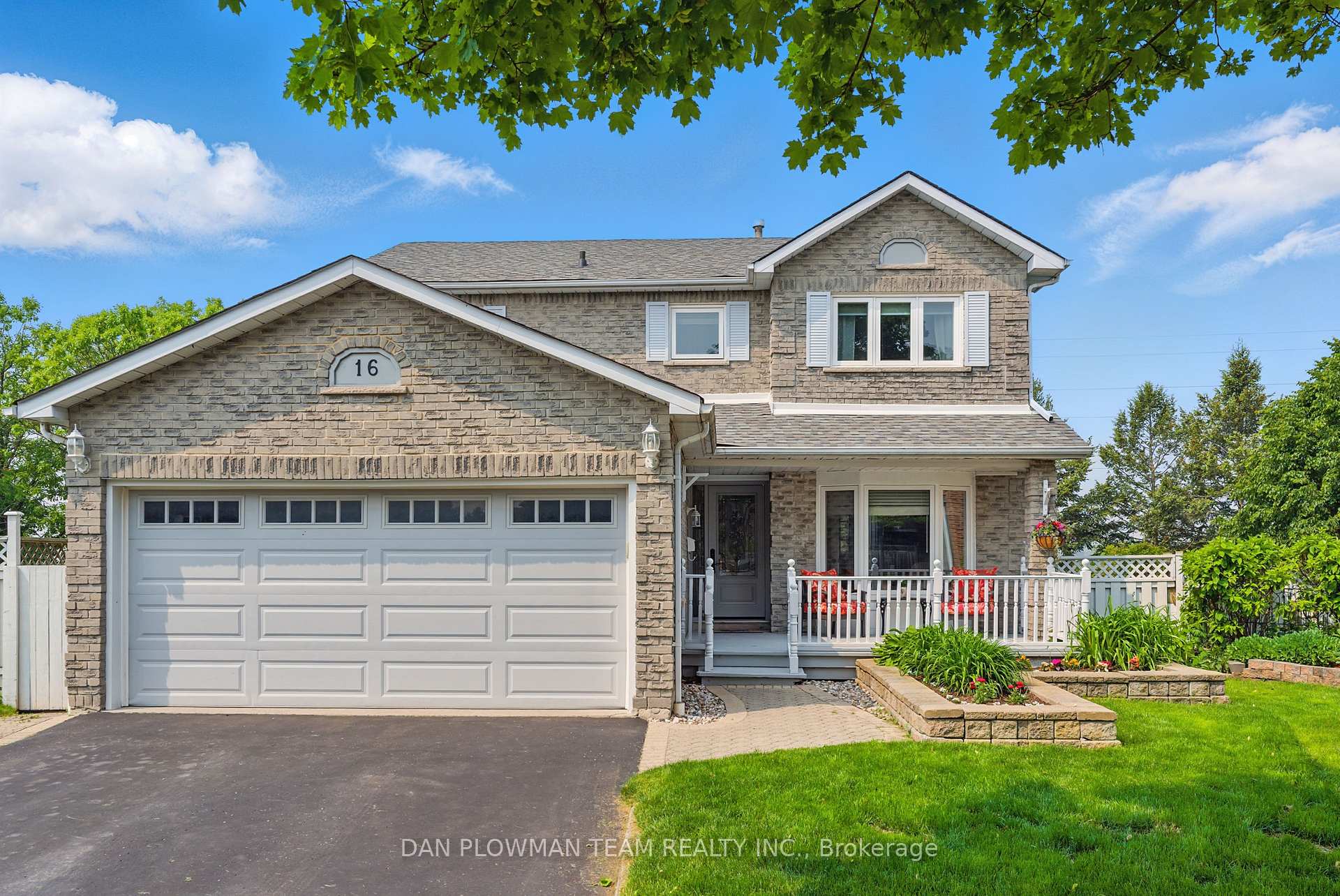 Front of 16 Greenview Court