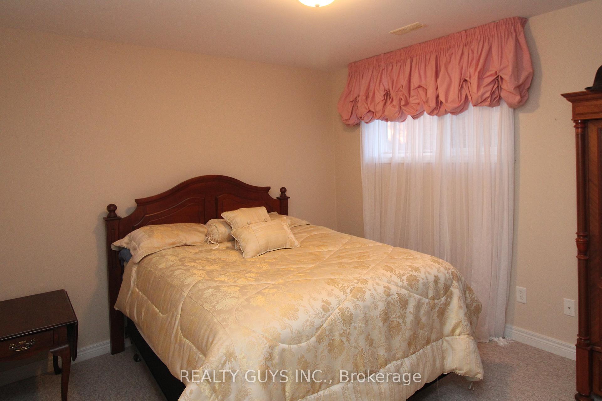 Photo 46 of 233 Odette Road, Peterborough, Monaghan Ward 2 — HOMEH