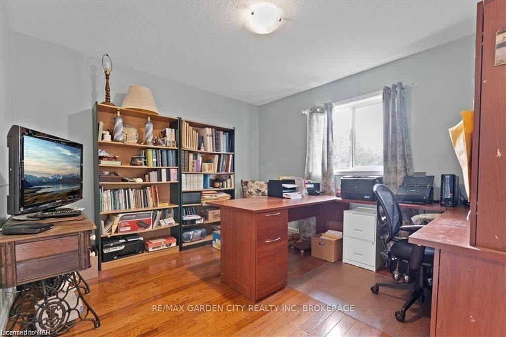 Photo 14 of 19 Glen Park Drive, Welland, Prince Charles — HOMEH
