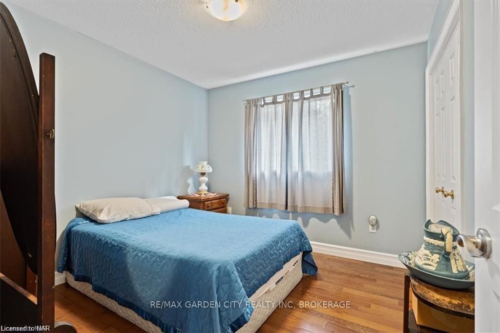 Photo 15 of 19 Glen Park Drive, Welland, Prince Charles — HOMEH
