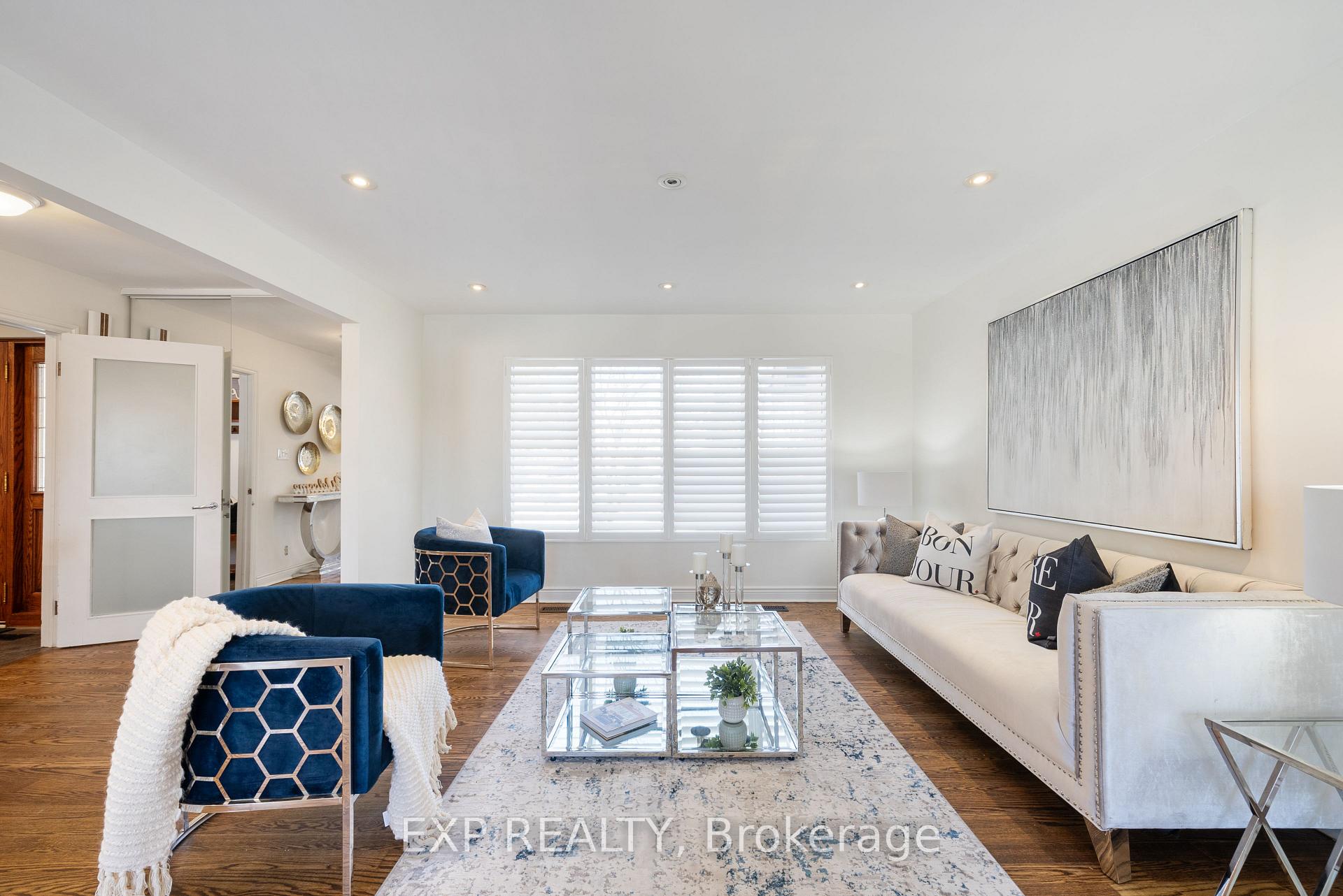 Photo 5 of 494 Rougemount Drive S, Pickering, Rosebank — HOMEH