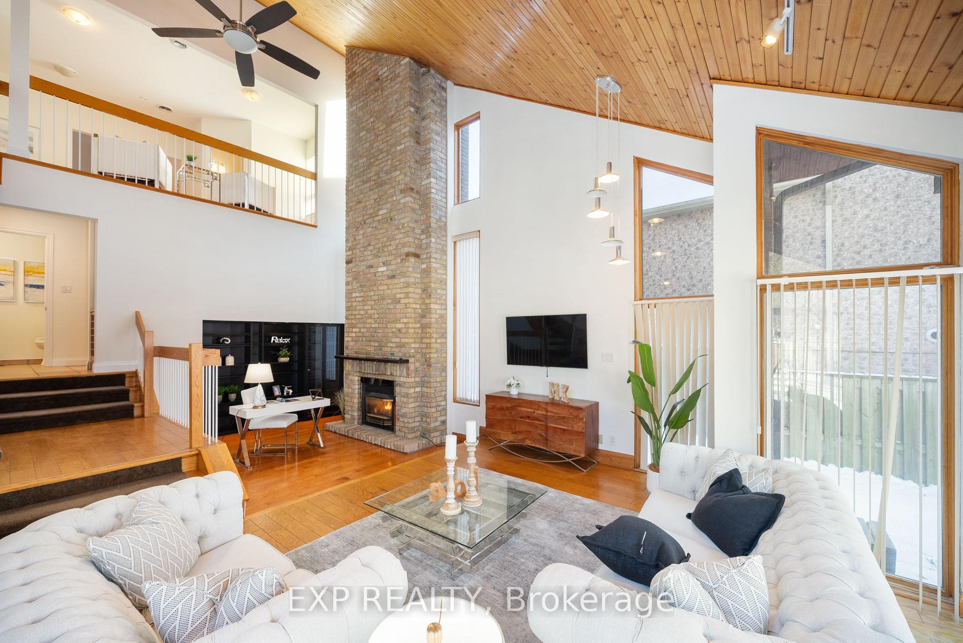 Photo 15 of 494 Rougemount Drive S, Pickering, Rosebank — HOMEH