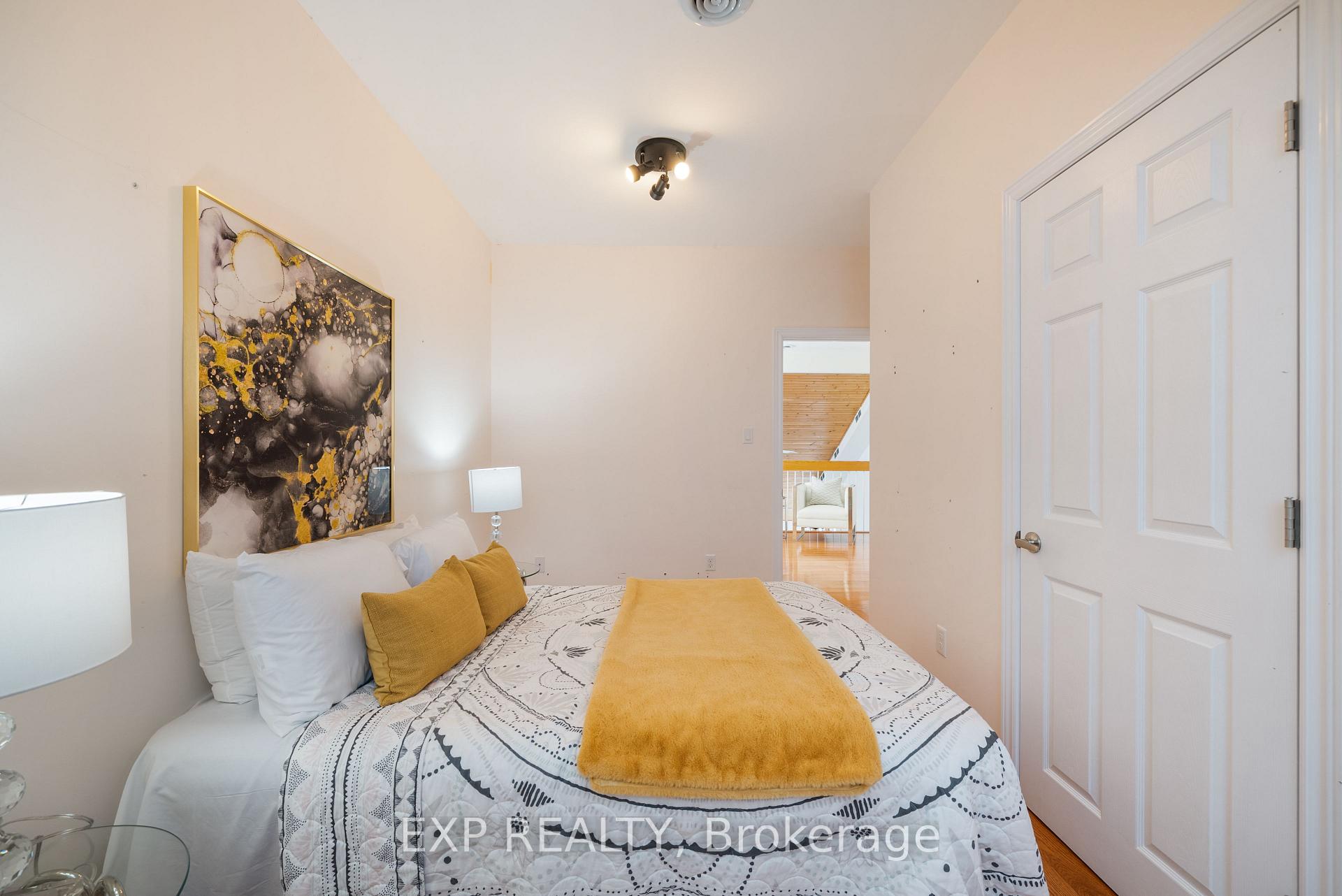 Photo 26 of 494 Rougemount Drive S, Pickering, Rosebank — HOMEH