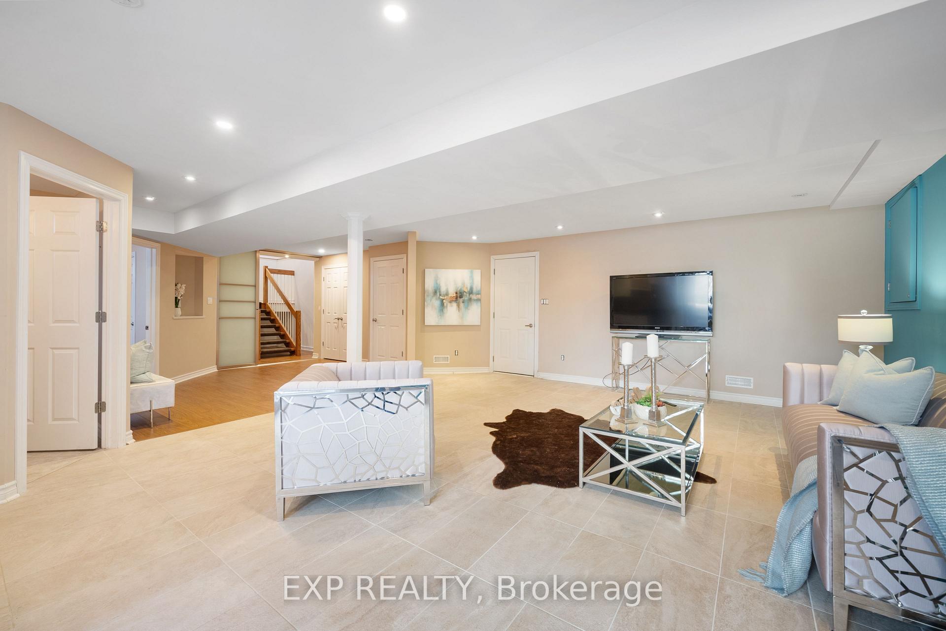 Photo 31 of 494 Rougemount Drive S, Pickering, Rosebank — HOMEH