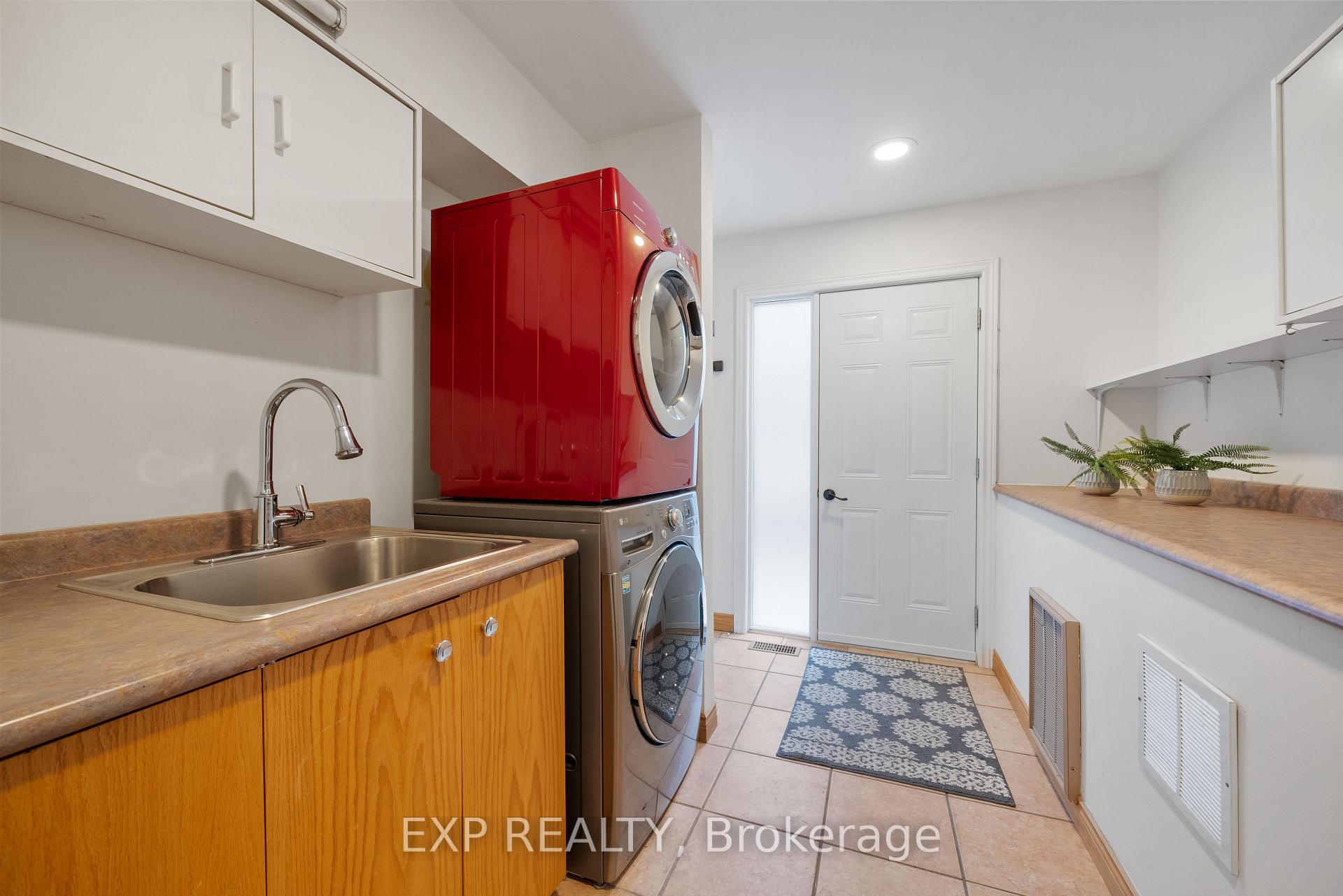 Photo 32 of 494 Rougemount Drive S, Pickering, Rosebank — HOMEH