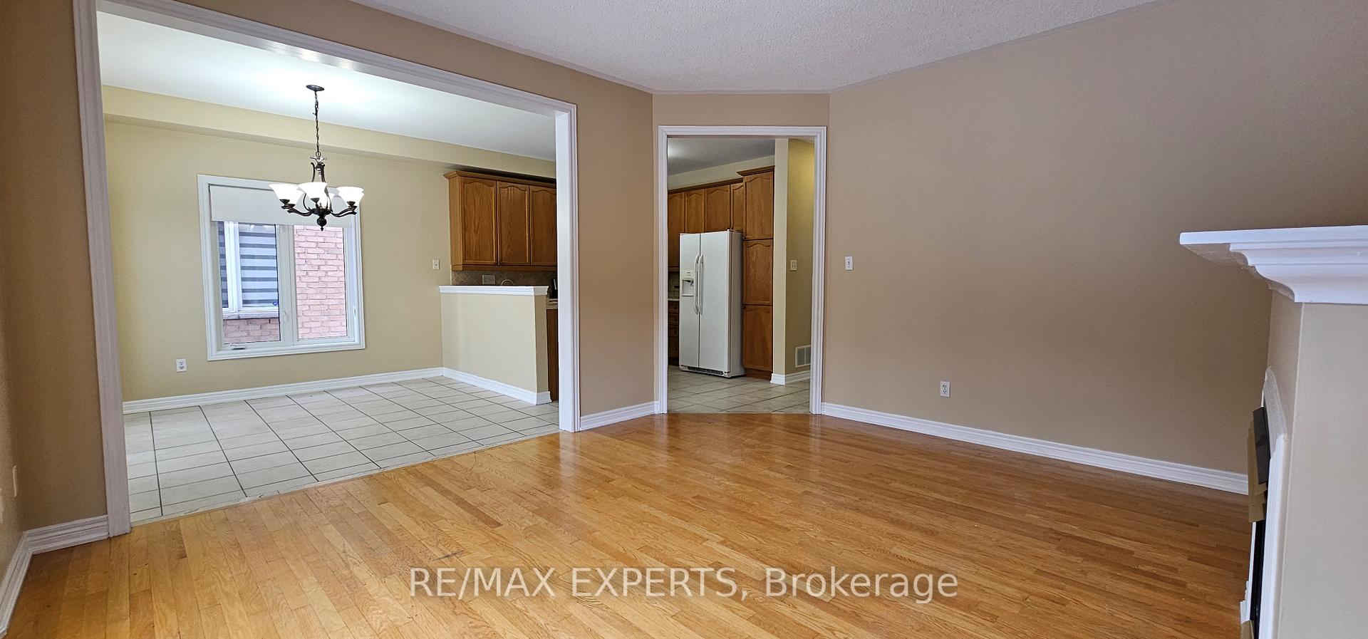 Photo 13 of 52 Fermar Drive, Vaughan, Maple — HOMEH