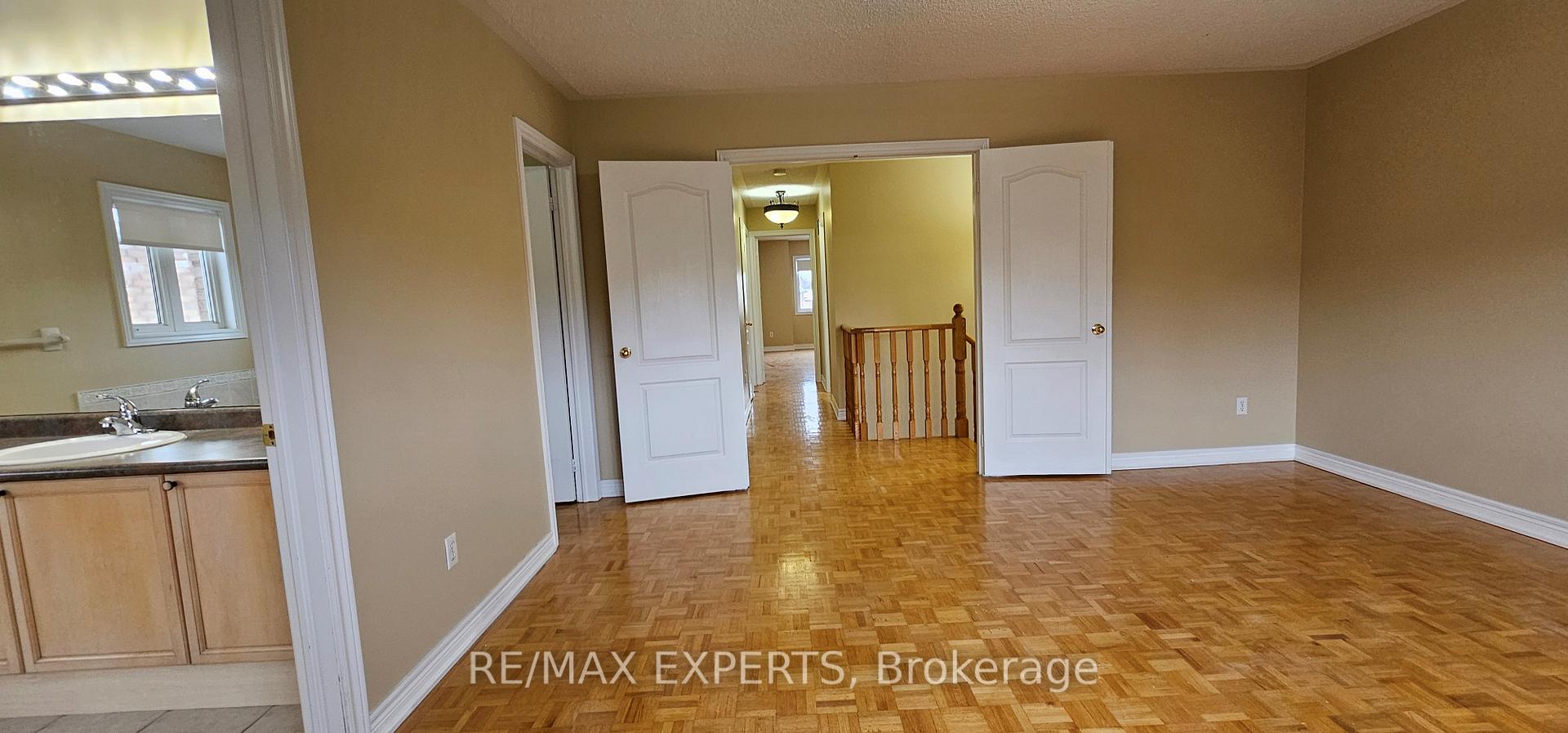 Photo 21 of 52 Fermar Drive, Vaughan, Maple — HOMEH