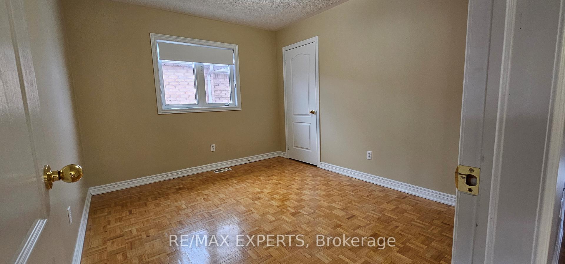 Photo 28 of 52 Fermar Drive, Vaughan, Maple — HOMEH