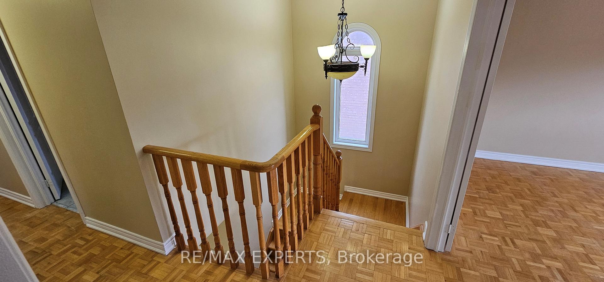 Photo 29 of 52 Fermar Drive, Vaughan, Maple — HOMEH
