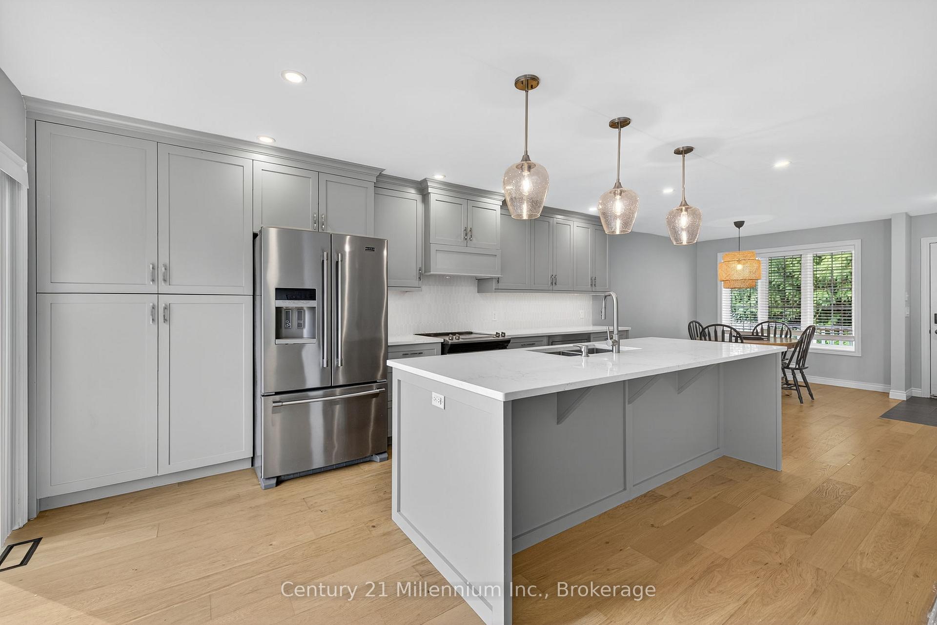Photo 11 of 702 Spillsbury Drive, Peterborough, Otonabee Ward 1 — HOMEH