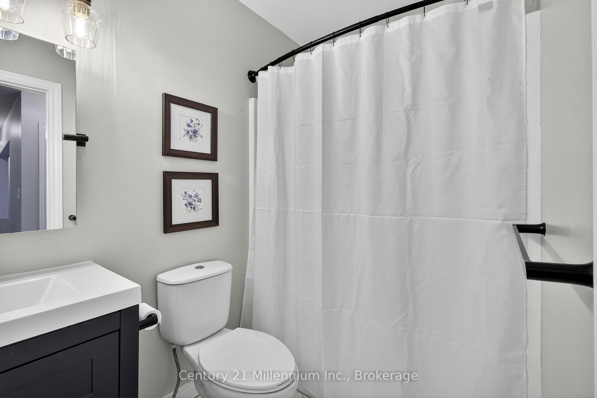 Photo 25 of 702 Spillsbury Drive, Peterborough, Otonabee Ward 1 — HOMEH
