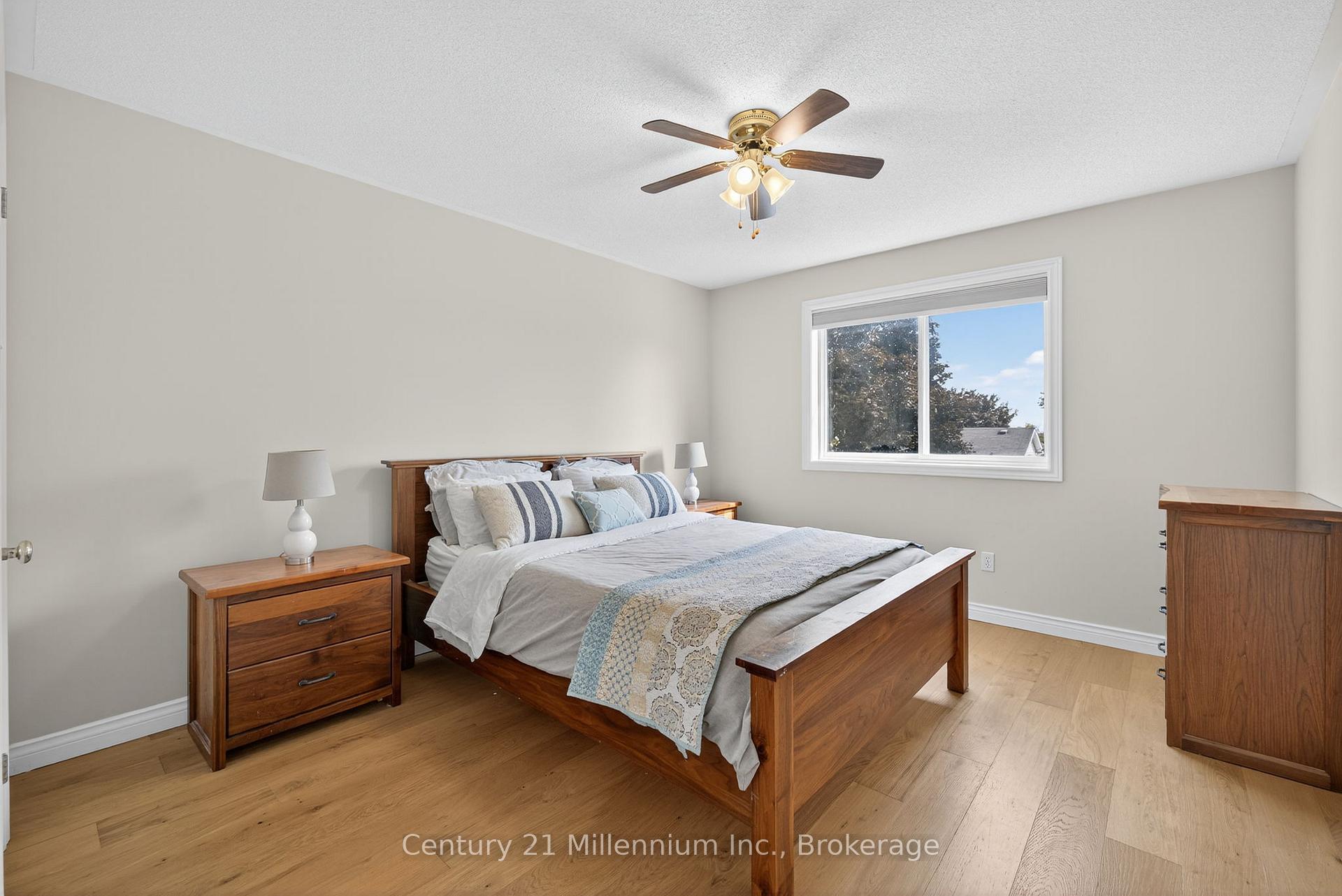 Photo 26 of 702 Spillsbury Drive, Peterborough, Otonabee Ward 1 — HOMEH