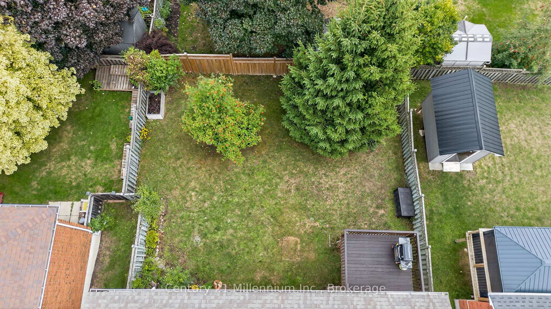 Photo 43 of 702 Spillsbury Drive, Peterborough, Otonabee Ward 1 — HOMEH