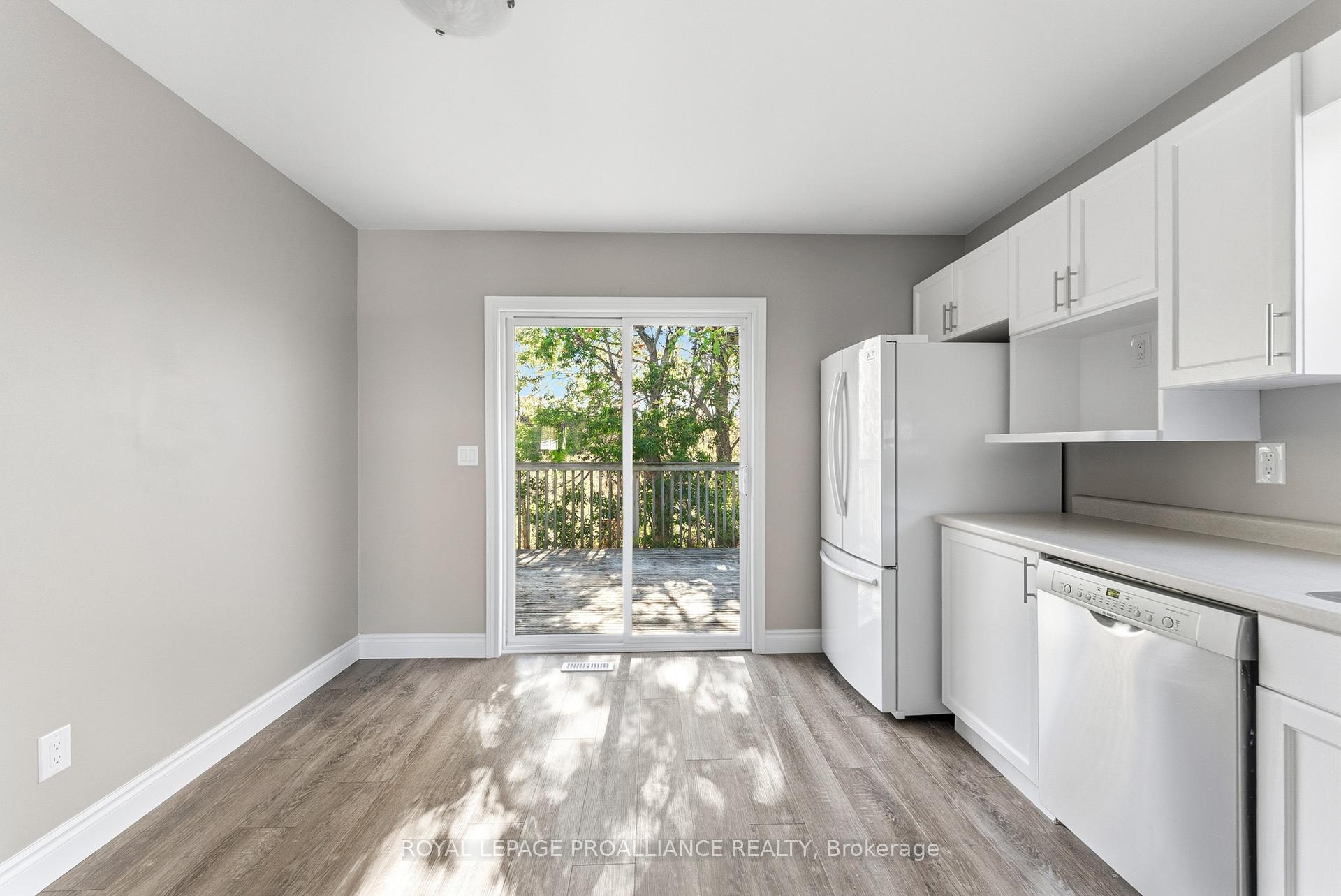 Photo 9 of 6 Lake Court, Belleville, Belleville Ward — HOMEH