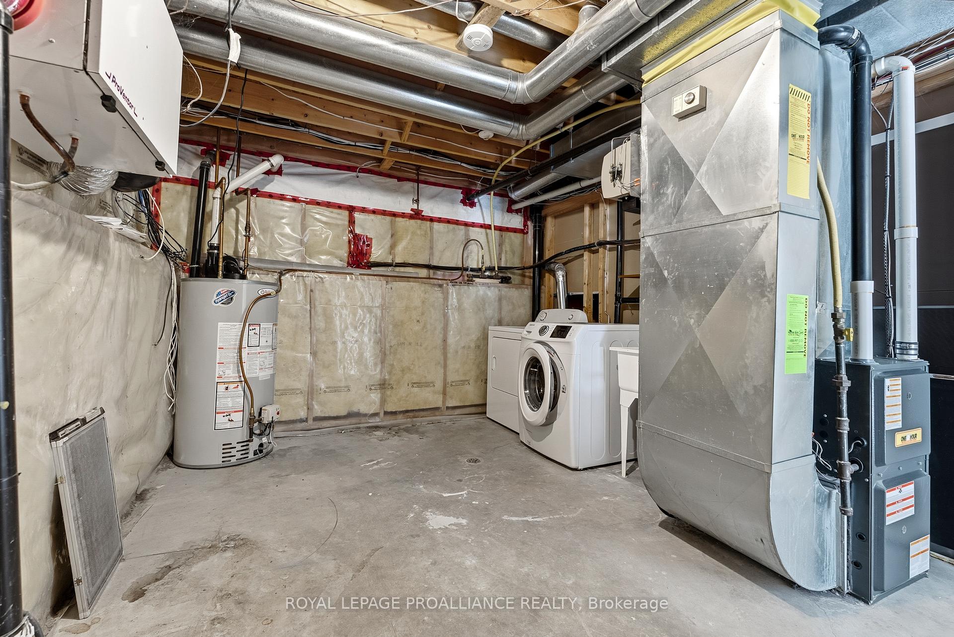 Photo 32 of 6 Lake Court, Belleville, Belleville Ward — HOMEH