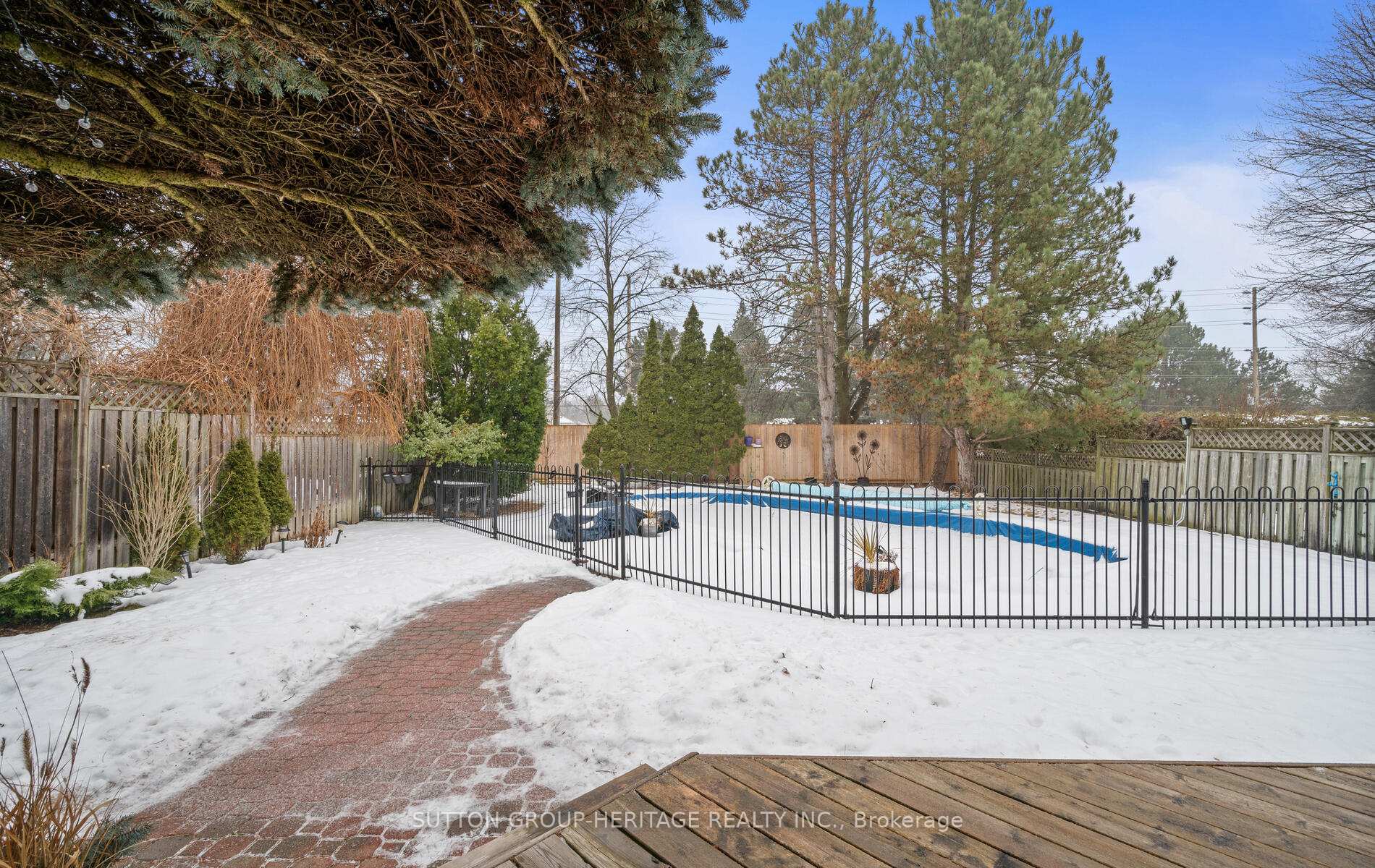 Photo 3 of 1242 Barnwood Square, Pickering, Liverpool — HOMEH