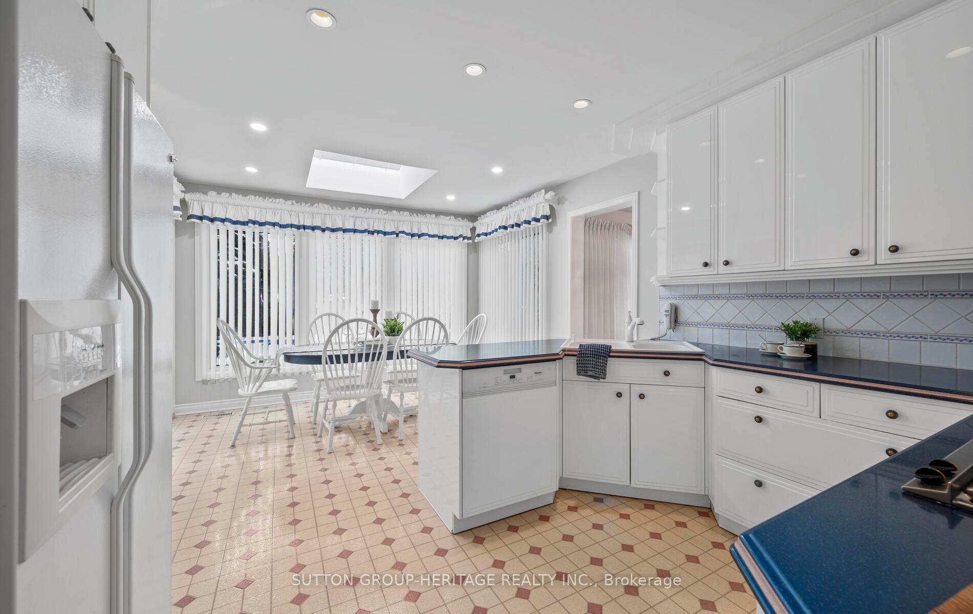 Photo 9 of 1242 Barnwood Square, Pickering, Liverpool — HOMEH