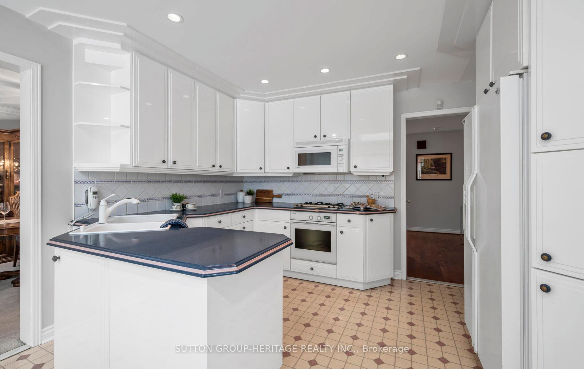 Photo 10 of 1242 Barnwood Square, Pickering, Liverpool — HOMEH