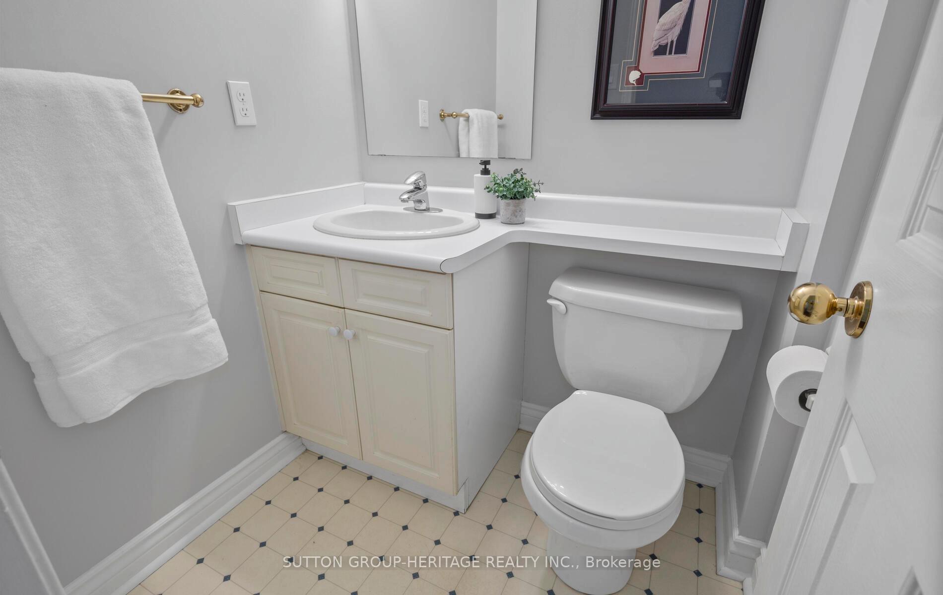Photo 14 of 1242 Barnwood Square, Pickering, Liverpool — HOMEH