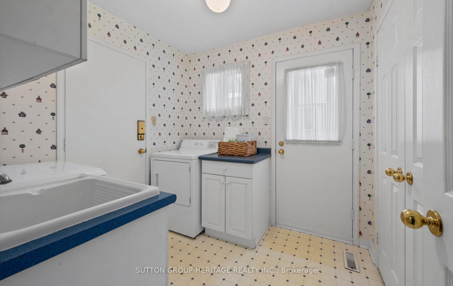 Photo 15 of 1242 Barnwood Square, Pickering, Liverpool — HOMEH