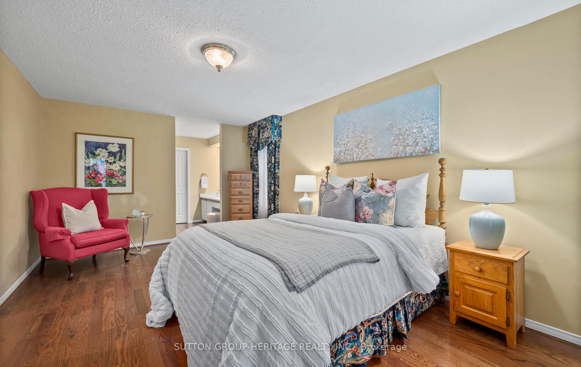 Photo 18 of 1242 Barnwood Square, Pickering, Liverpool — HOMEH