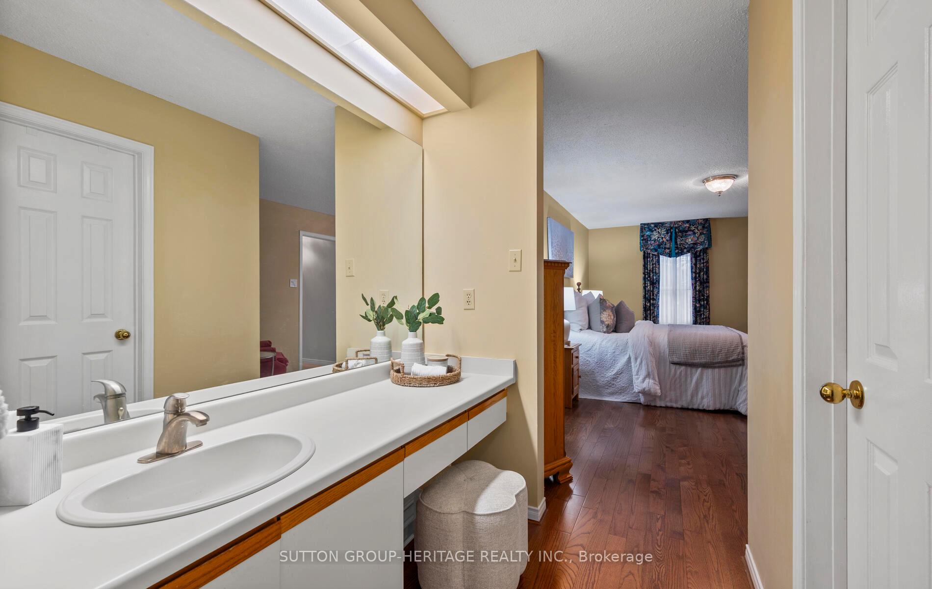 Photo 19 of 1242 Barnwood Square, Pickering, Liverpool — HOMEH