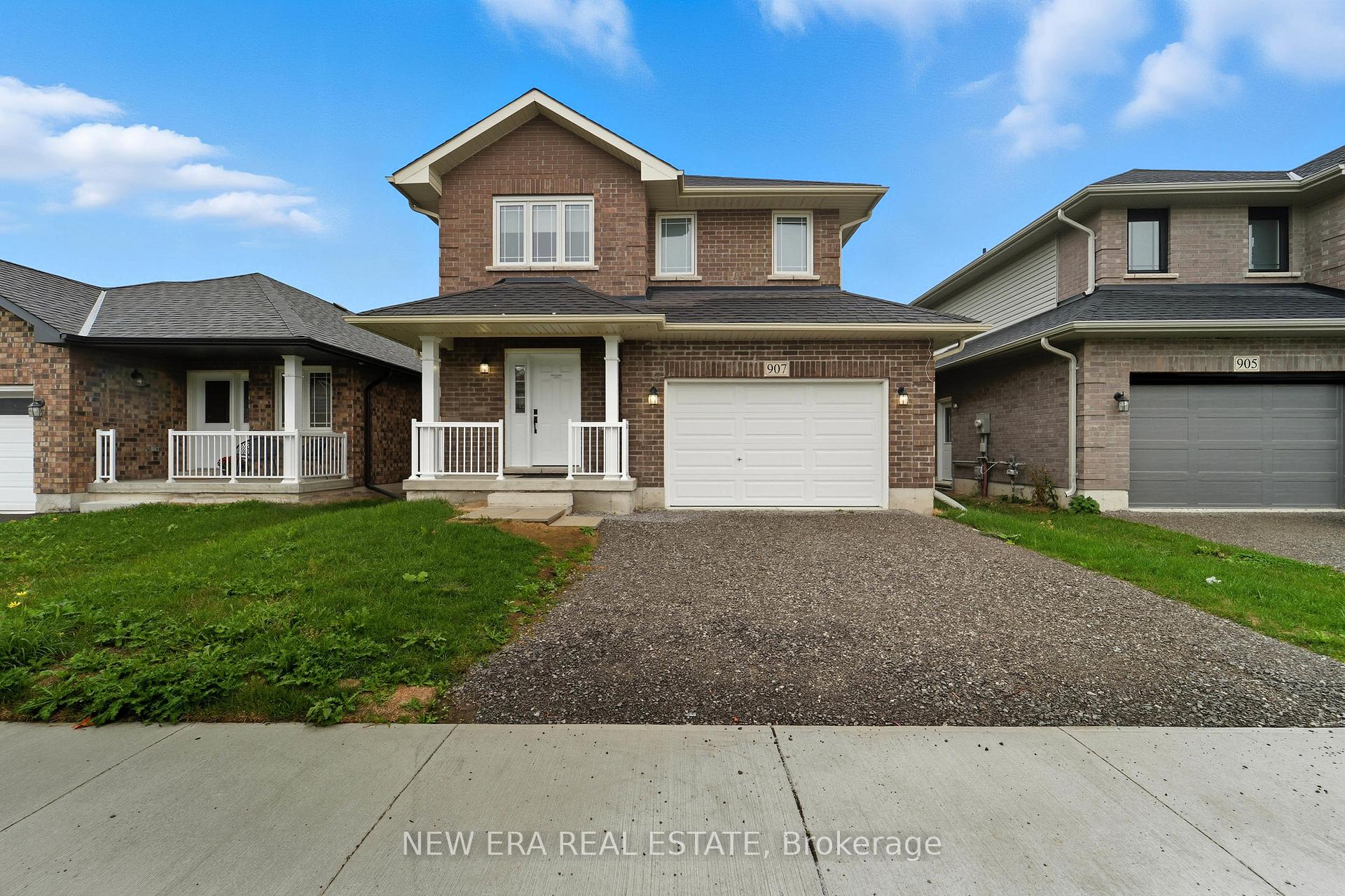 Front of 907 Bramford Terrace