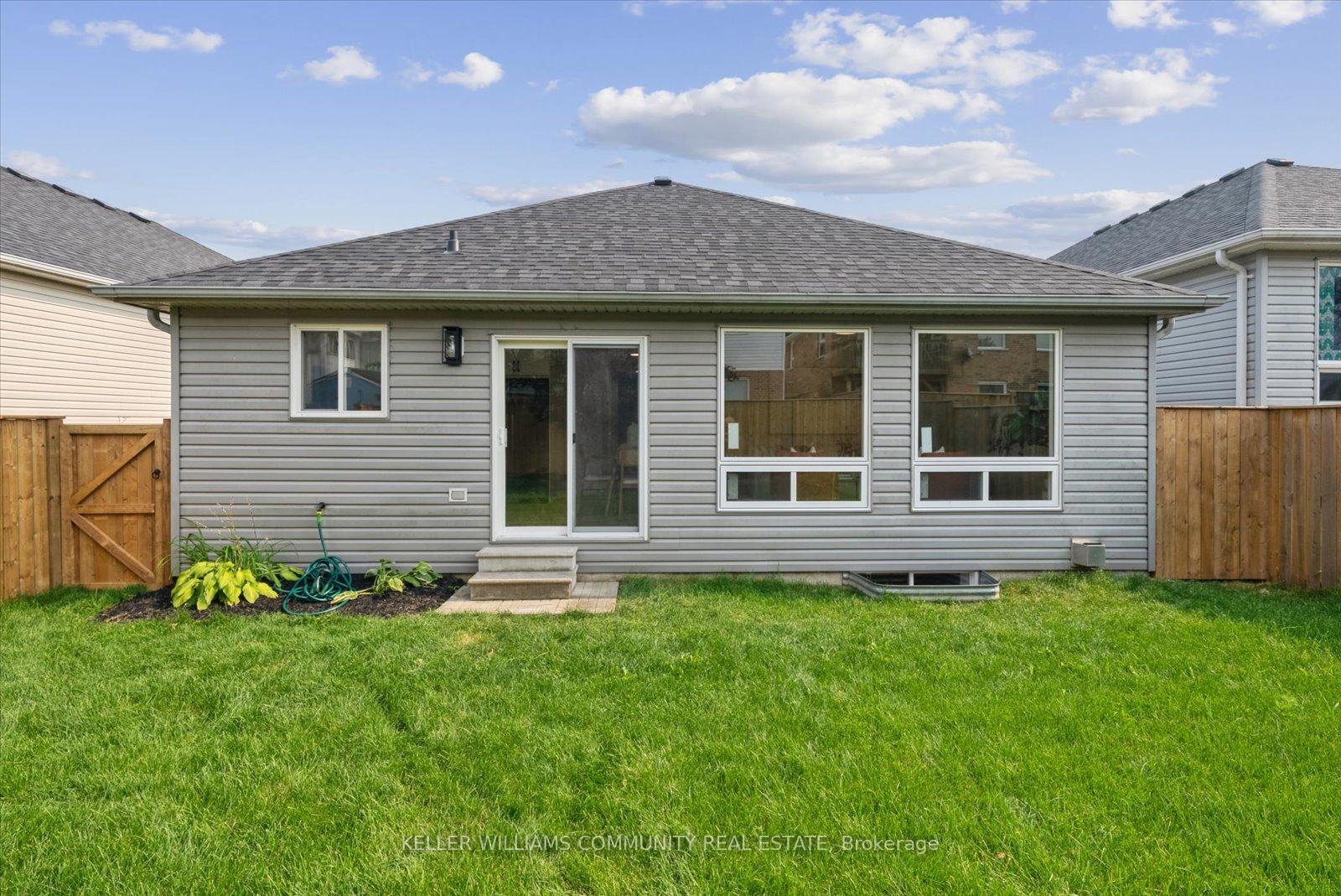Photo 38 of 151 Parcells Crescent, Peterborough, Otonabee Ward 1 — HOMEH