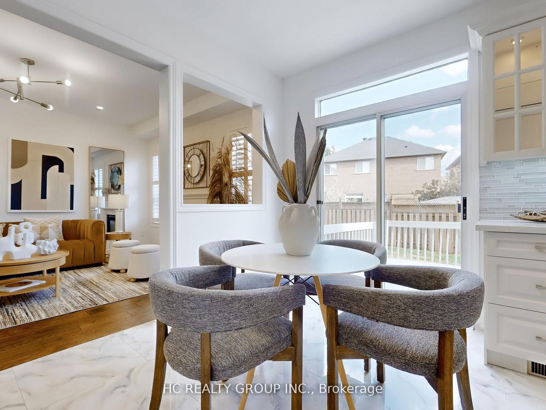 Photo 9 of 247 Dufferin Hill Drive, Vaughan, Patterson — HOMEH
