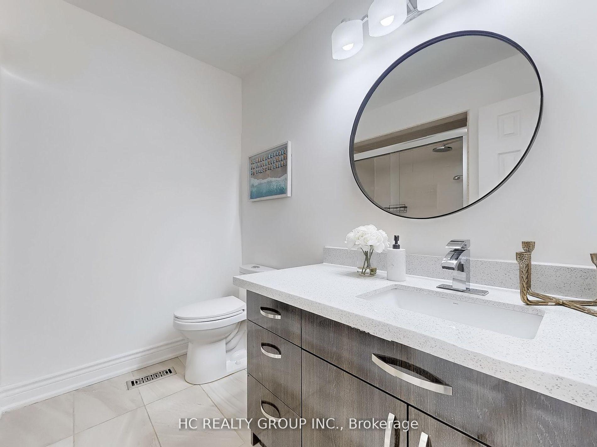 Photo 17 of 247 Dufferin Hill Drive, Vaughan, Patterson — HOMEH