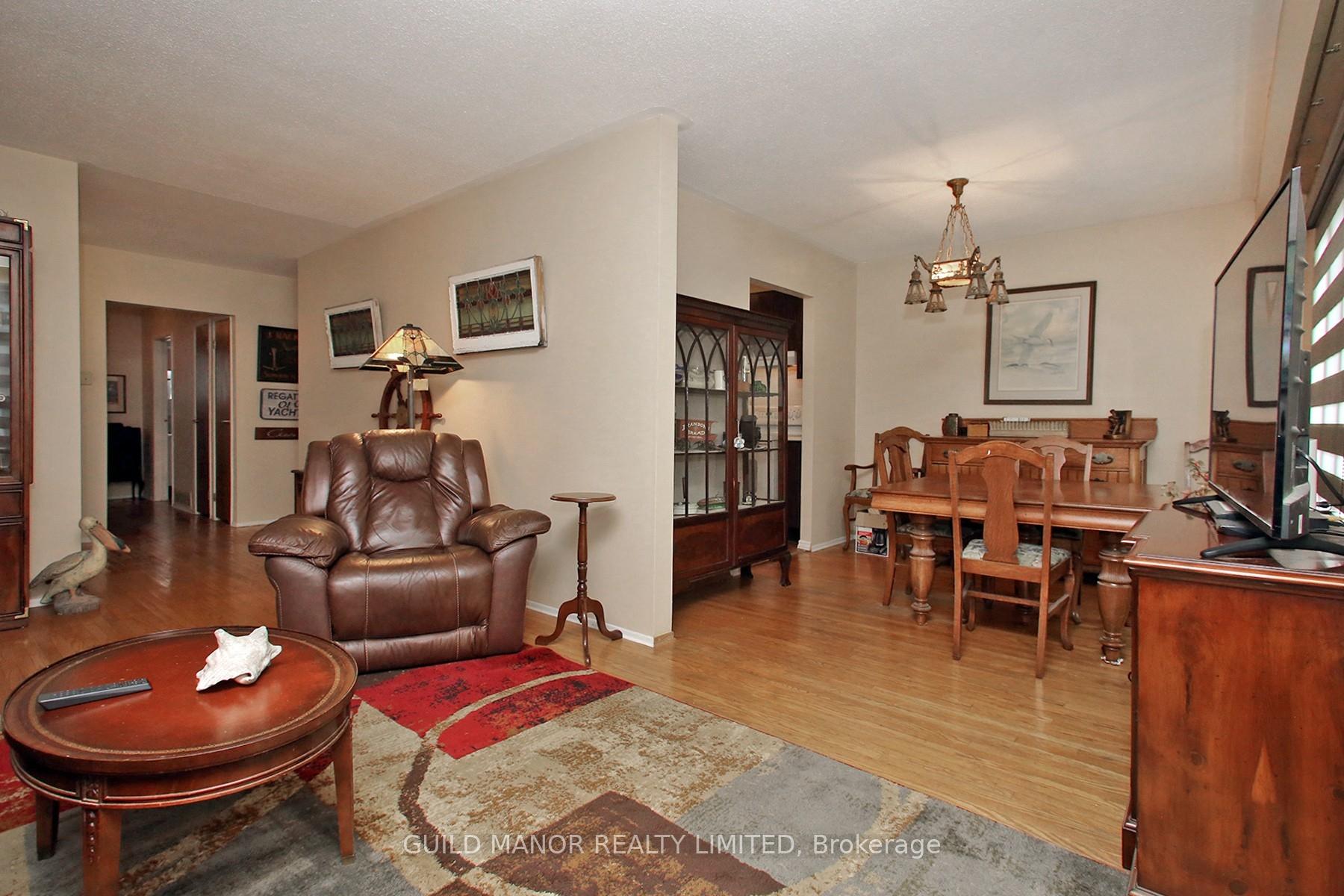 Photo 9 of 954 Timmins Gardens, Pickering, West Shore — HOMEH