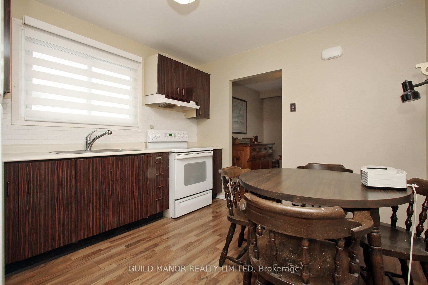 Photo 12 of 954 Timmins Gardens, Pickering, West Shore — HOMEH