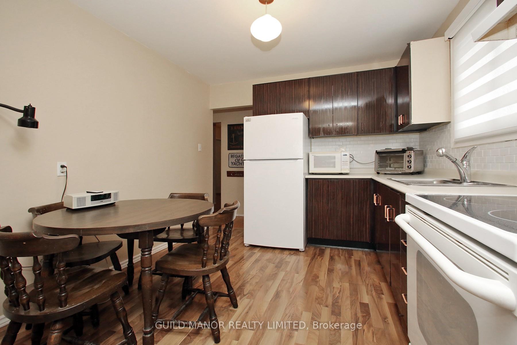 Photo 13 of 954 Timmins Gardens, Pickering, West Shore — HOMEH