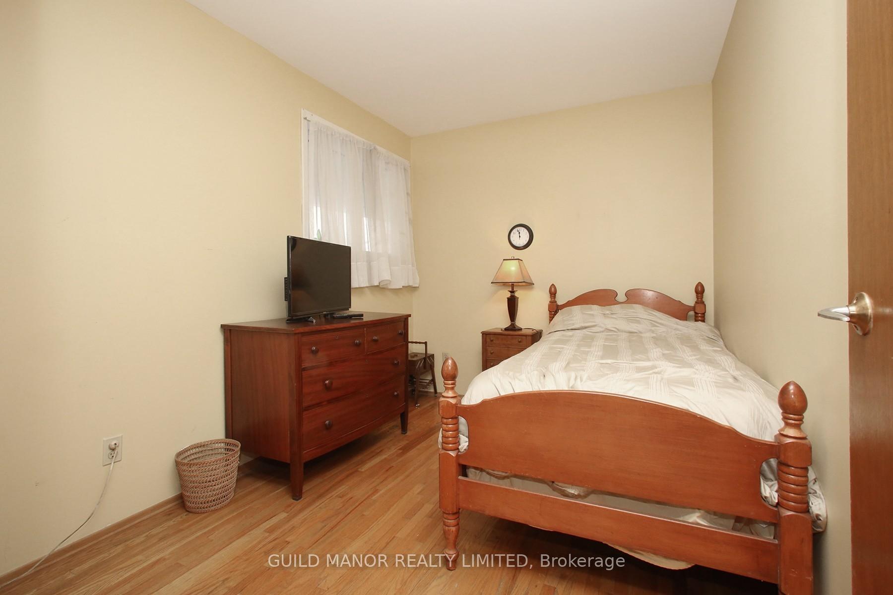 Photo 20 of 954 Timmins Gardens, Pickering, West Shore — HOMEH