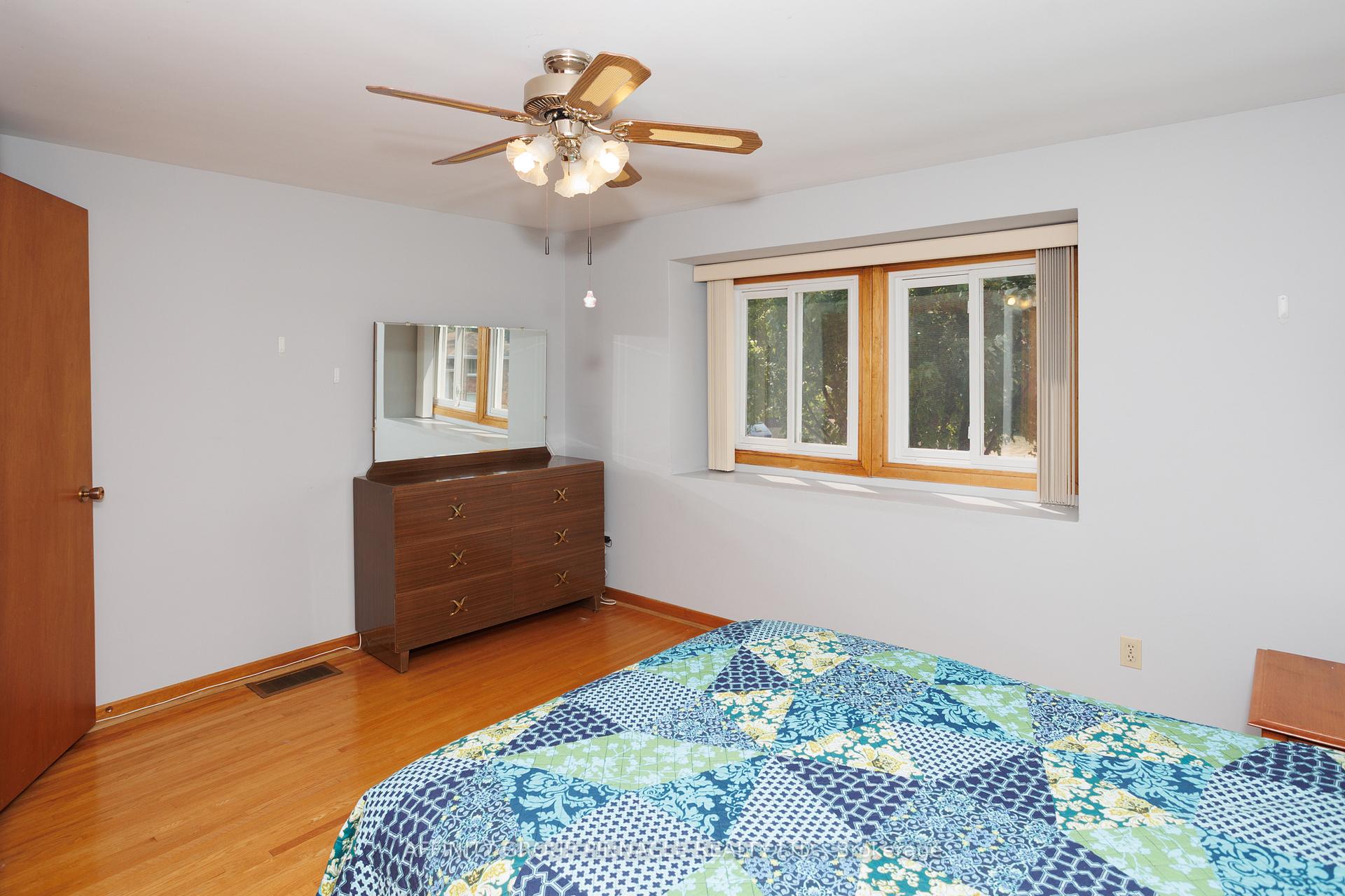 Photo 22 of 573 Saugeen Crescent, Peterborough, Ashburnham Ward 4 — HOMEH