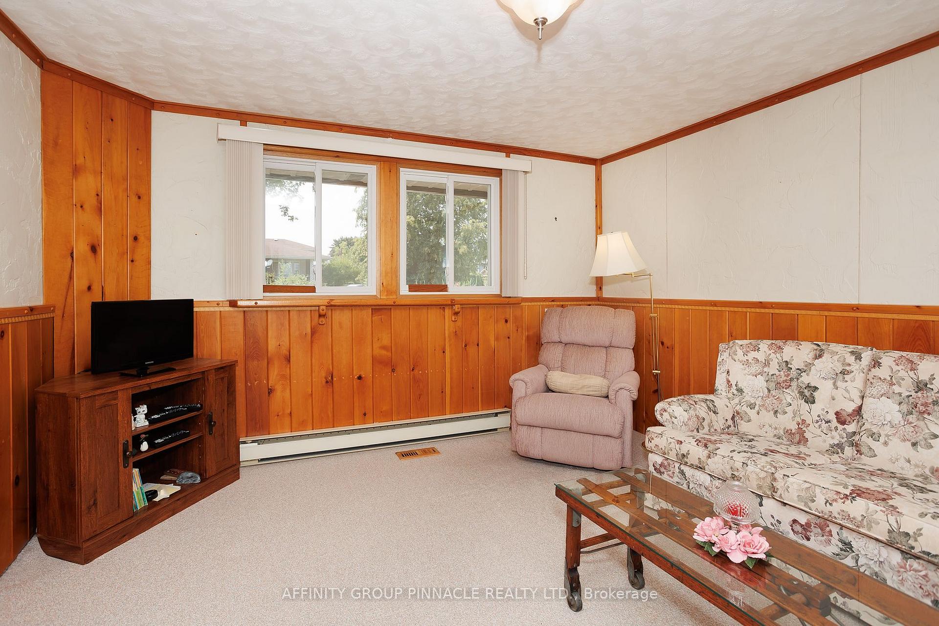 Photo 31 of 573 Saugeen Crescent, Peterborough, Ashburnham Ward 4 — HOMEH