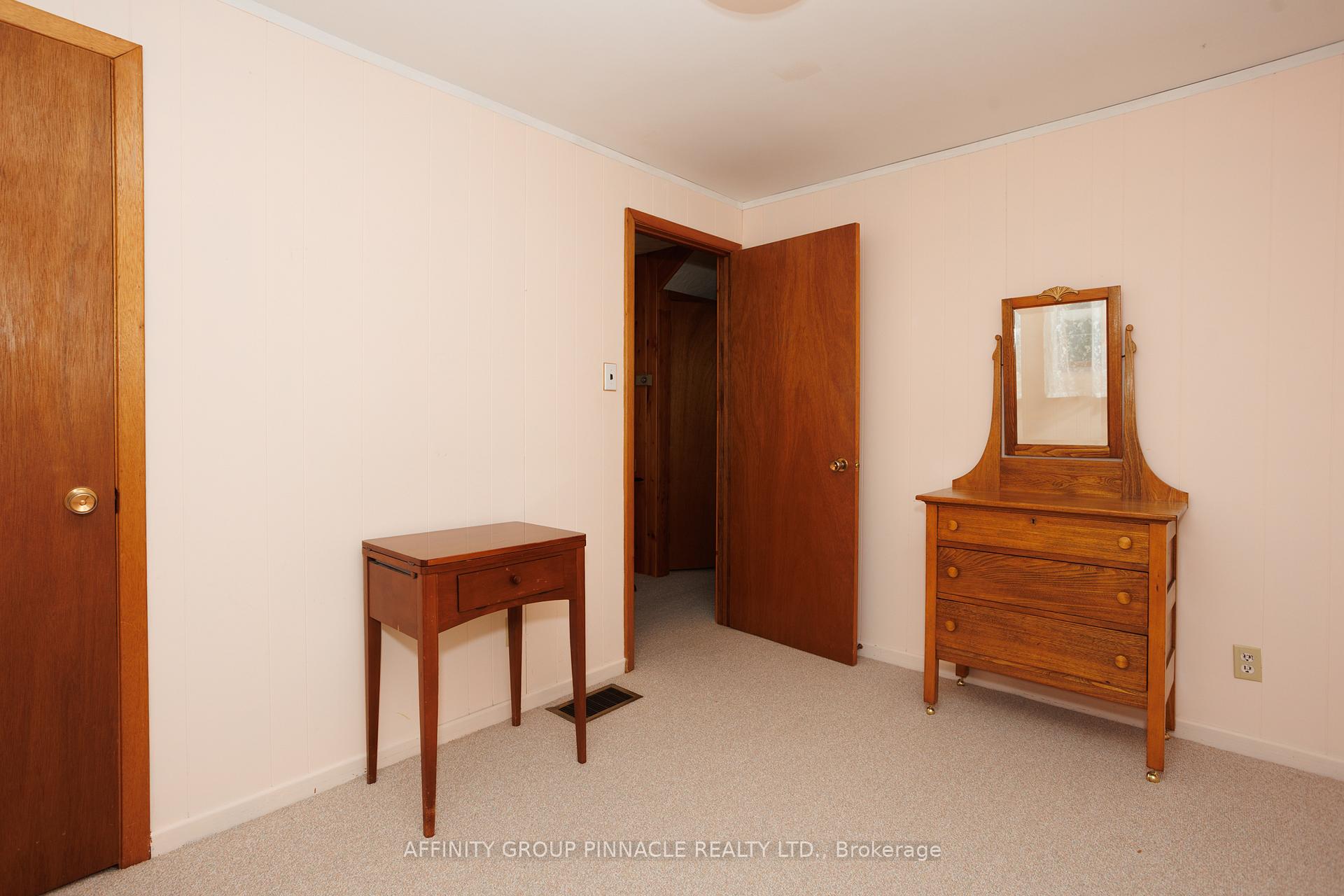 Photo 34 of 573 Saugeen Crescent, Peterborough, Ashburnham Ward 4 — HOMEH