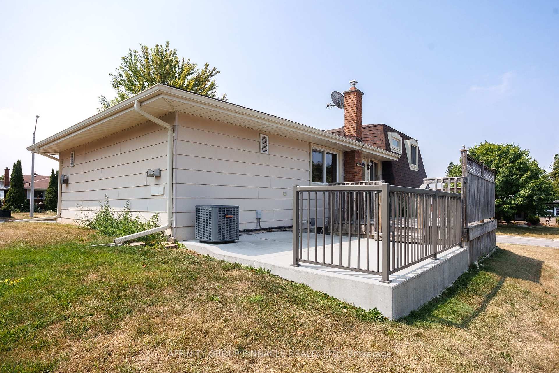 Photo 39 of 573 Saugeen Crescent, Peterborough, Ashburnham Ward 4 — HOMEH