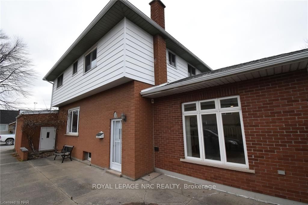 Photo 1 of 326 Crowland Avenue, Welland, Lincoln/Crowland — HOMEH