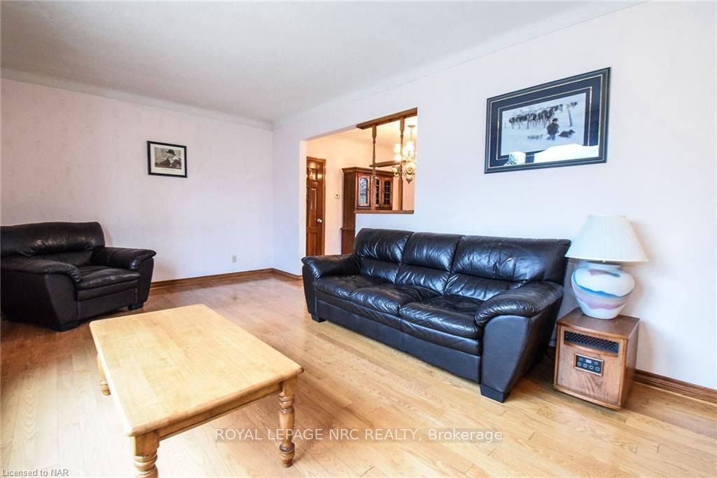 Photo 6 of 326 Crowland Avenue, Welland, Lincoln/Crowland — HOMEH