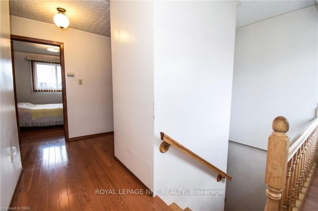 Photo 18 of 326 Crowland Avenue, Welland, Lincoln/Crowland — HOMEH