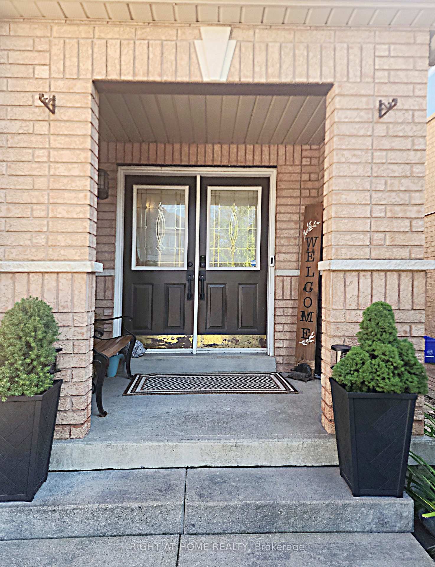 Photo 3 of 9 Gianmarco Way, Vaughan, Vellore Village — HOMEH