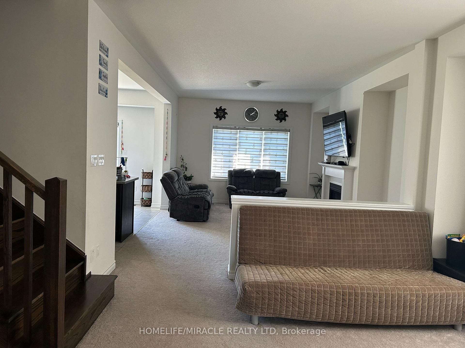 Photo 4 of 29 Jenner Drive, Brant, Paris — HOMEH