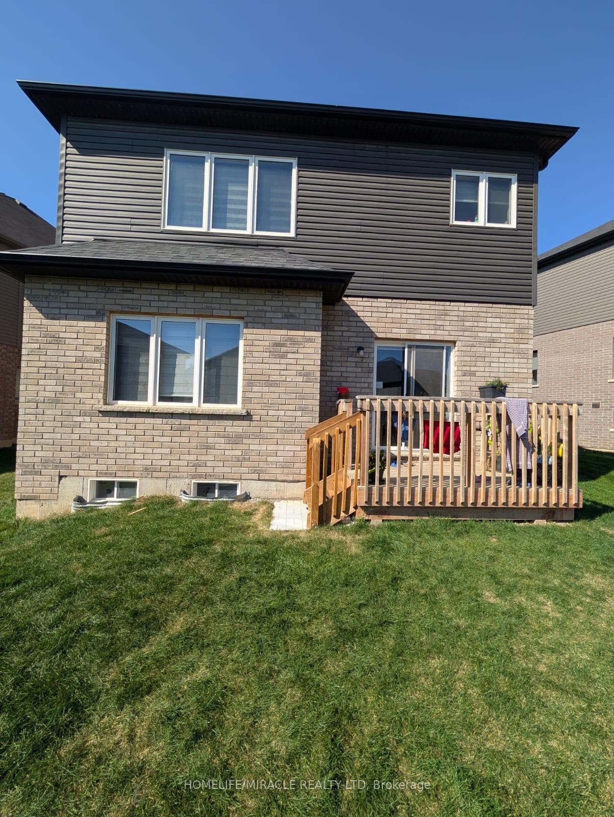 Photo 9 of 29 Jenner Drive, Brant, Paris — HOMEH